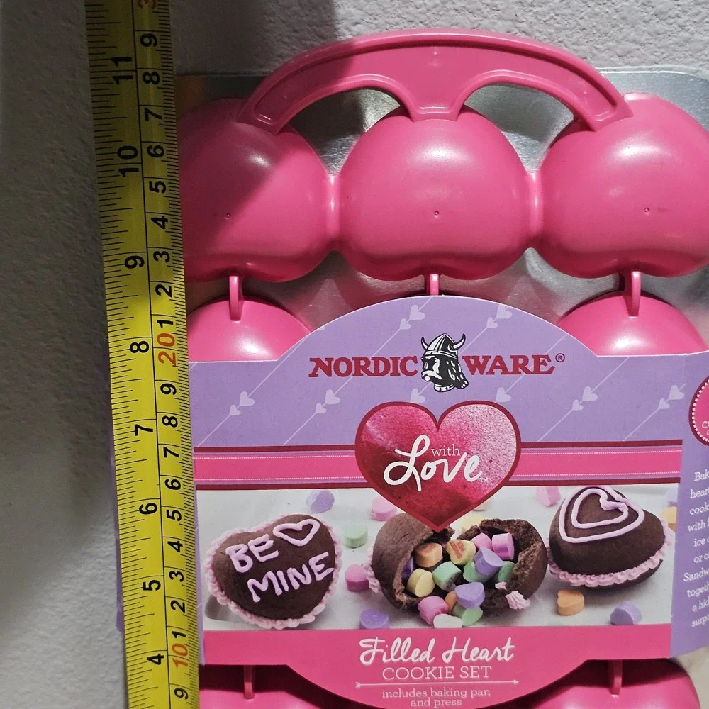 New Nordicware With Love 12 Filled Heart Cookie Cake Tray Set Valentine's Day